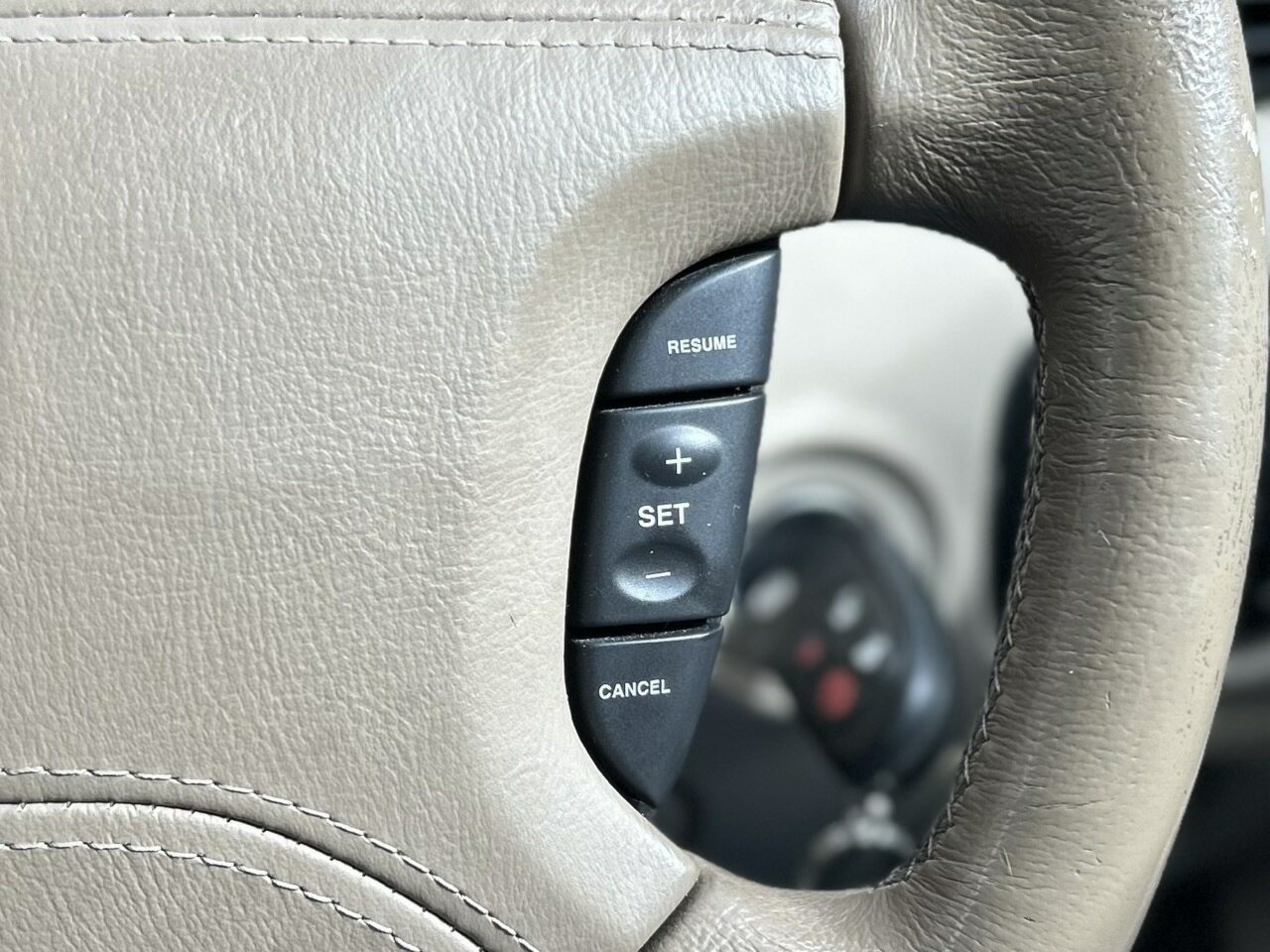 2004 JAGUAR XJ8 X350 SOVEREIGN 6 SP AUTOMATIC 4D SEDAN