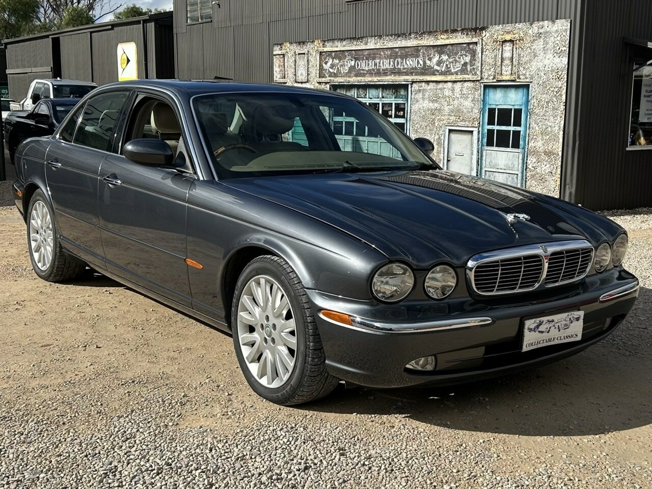 2004 JAGUAR XJ8 X350 SOVEREIGN 6 SP AUTOMATIC 4D SEDAN