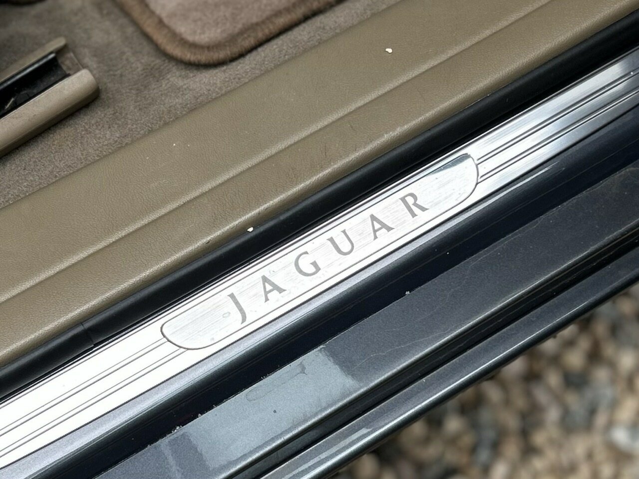2004 JAGUAR XJ8 X350 SOVEREIGN 6 SP AUTOMATIC 4D SEDAN