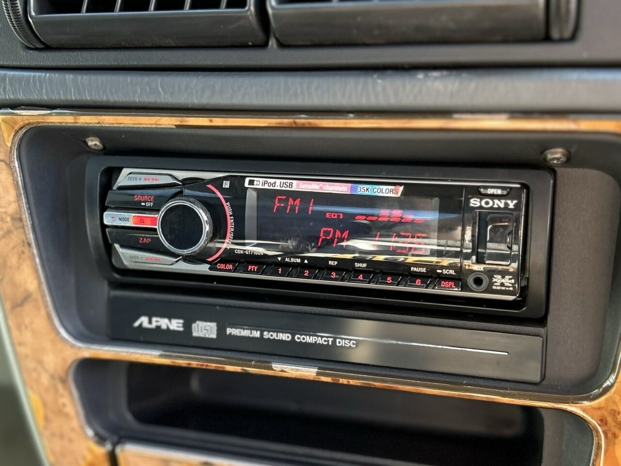 1993 FORD LTD DC 4 SP AUTOMATIC 4D SEDAN