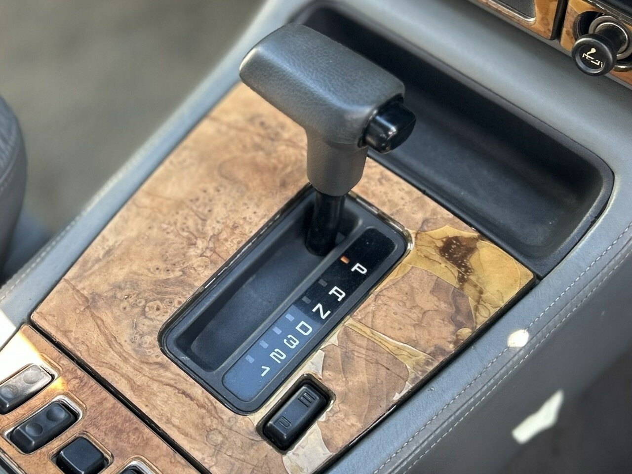 1993 FORD LTD DC 4 SP AUTOMATIC 4D SEDAN