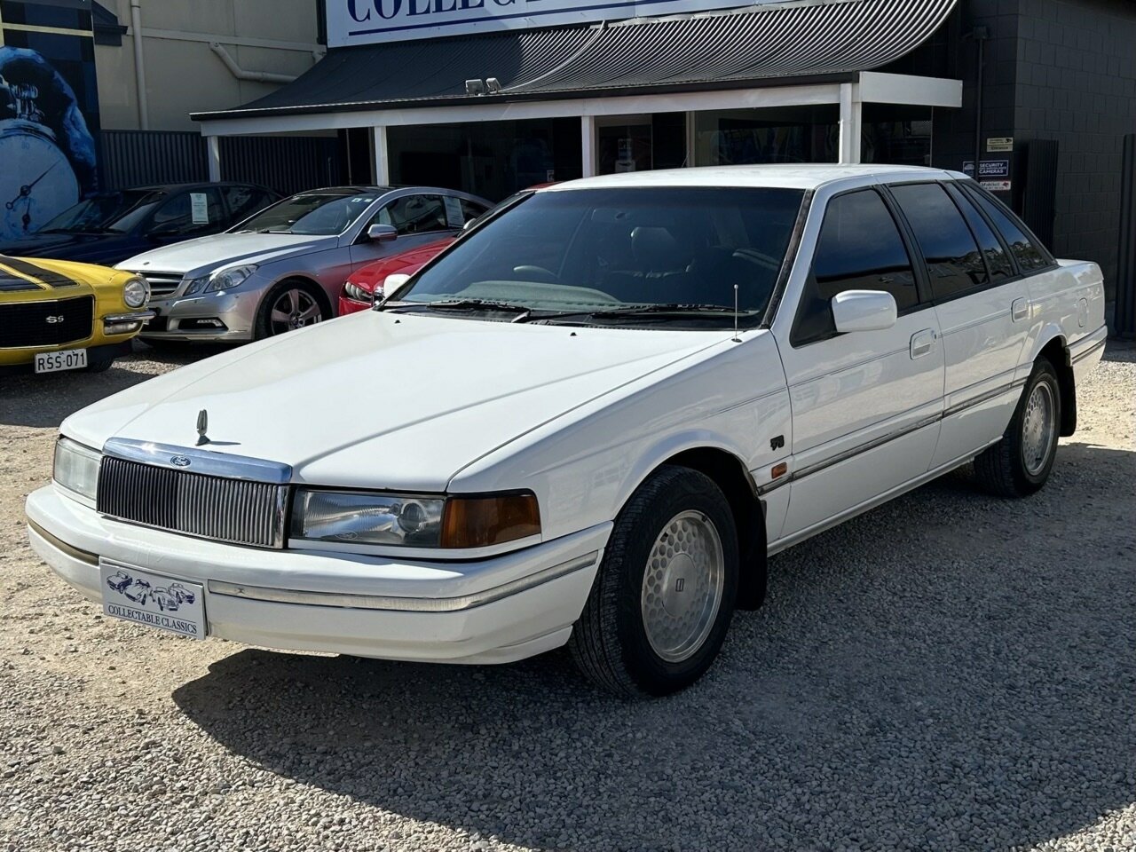 1993 FORD LTD DC 4 SP AUTOMATIC 4D SEDAN
