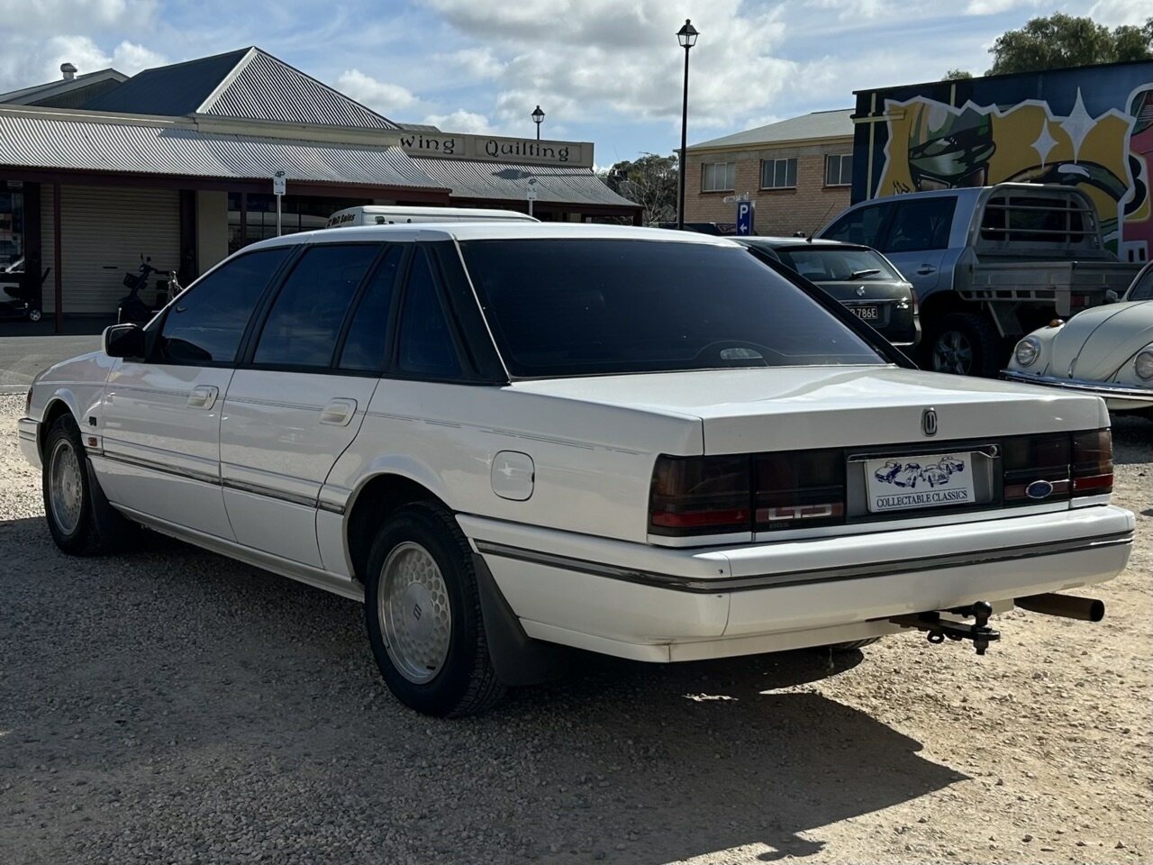 1993 FORD LTD DC 4 SP AUTOMATIC 4D SEDAN