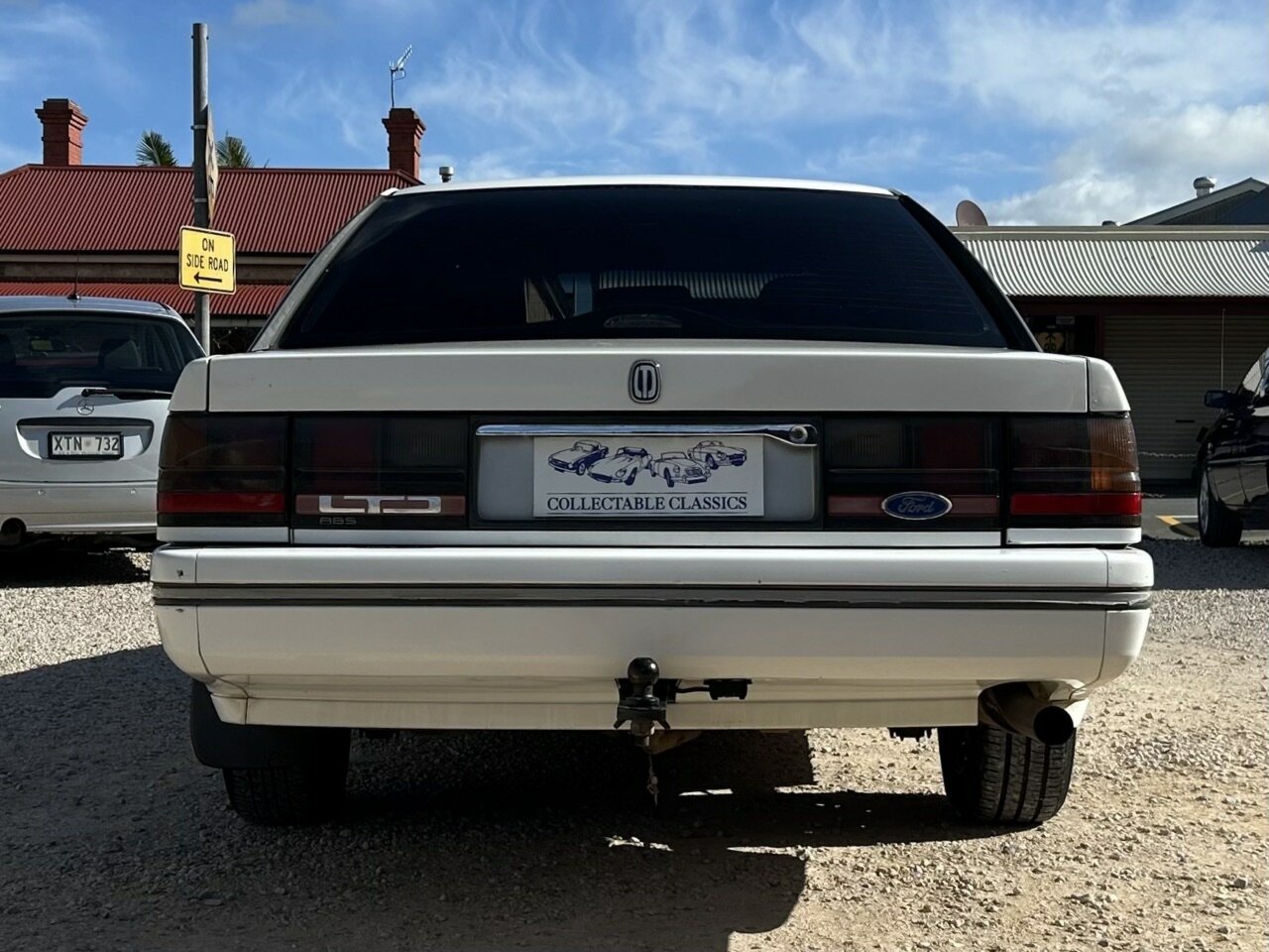 1993 FORD LTD DC 4 SP AUTOMATIC 4D SEDAN