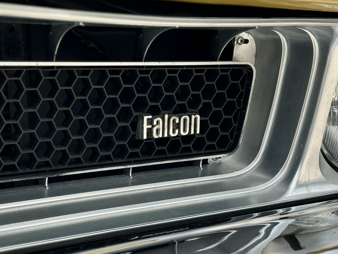 1974 FORD FALCON XB 500 3 SP AUTOMATIC 4D SEDAN
