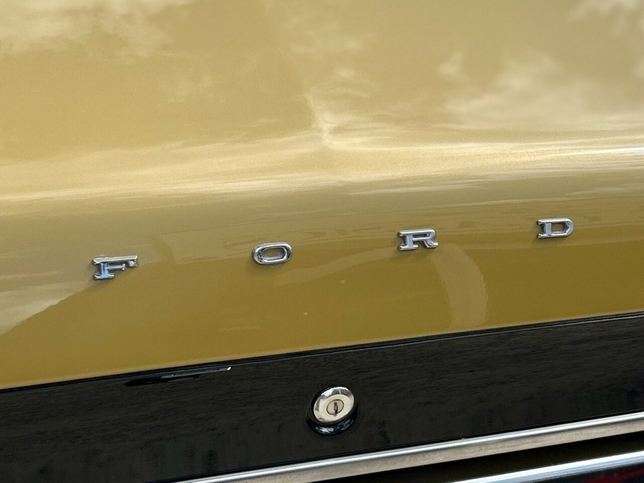 1974 FORD FALCON XB 500 3 SP AUTOMATIC 4D SEDAN