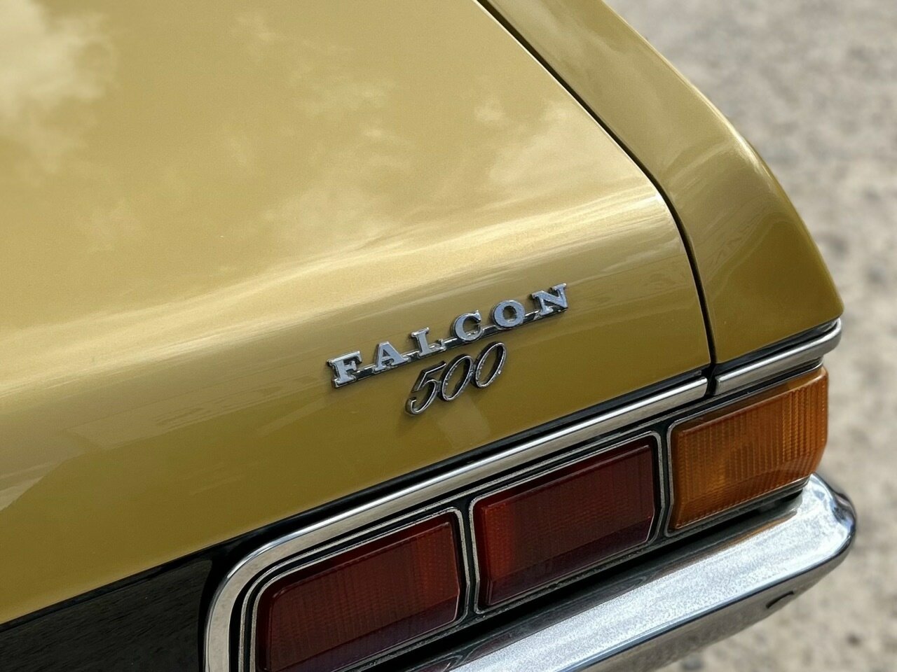 1974 FORD FALCON XB 500 3 SP AUTOMATIC 4D SEDAN