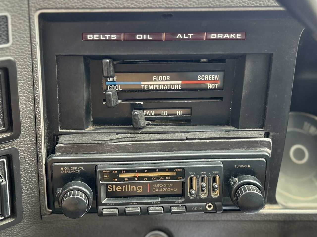1974 FORD FALCON XB 500 3 SP AUTOMATIC 4D SEDAN