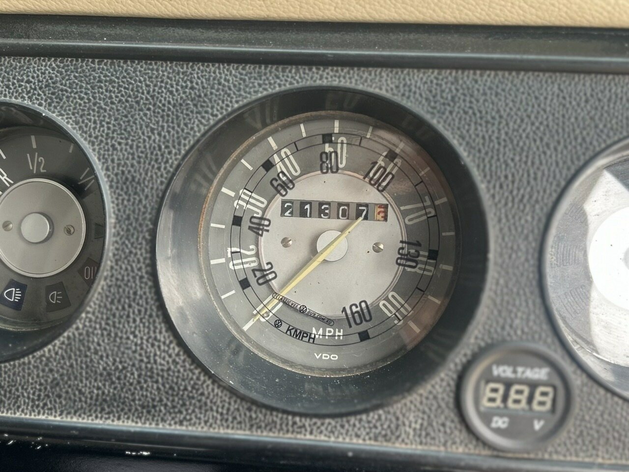 1971 VOLKSWAGEN KOMBI T2 4 SP MANUAL 2D VAN
