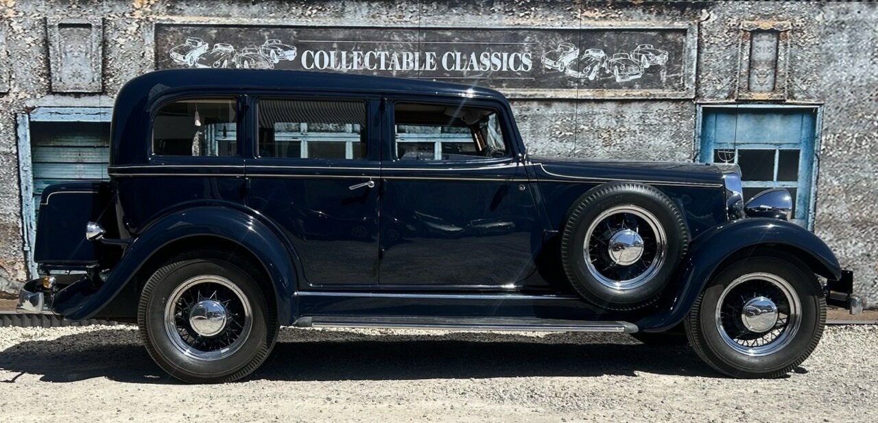 1933 HUPMOBILE DELUXE SEDAN