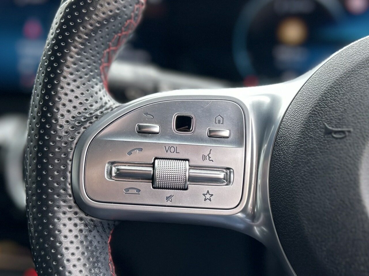 2021 MERCEDES-BENZ B180 W247 MY21 7 SP AUTO DUAL CLUTCH 5D HATCHBACK
