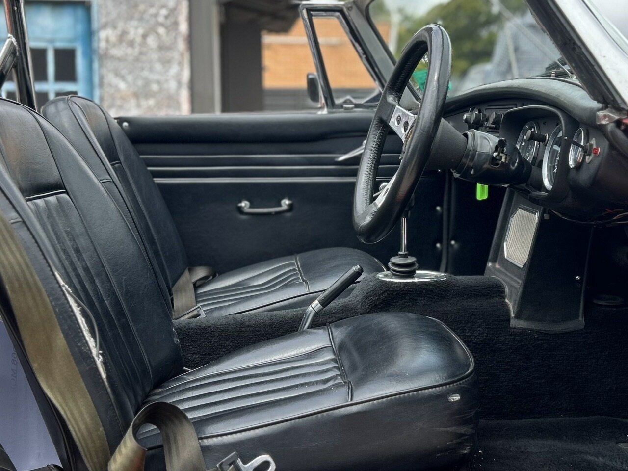 1968 MG MGB SPORTS MK II 4 SP MAN + OVERDRIVE 2D ROADSTER