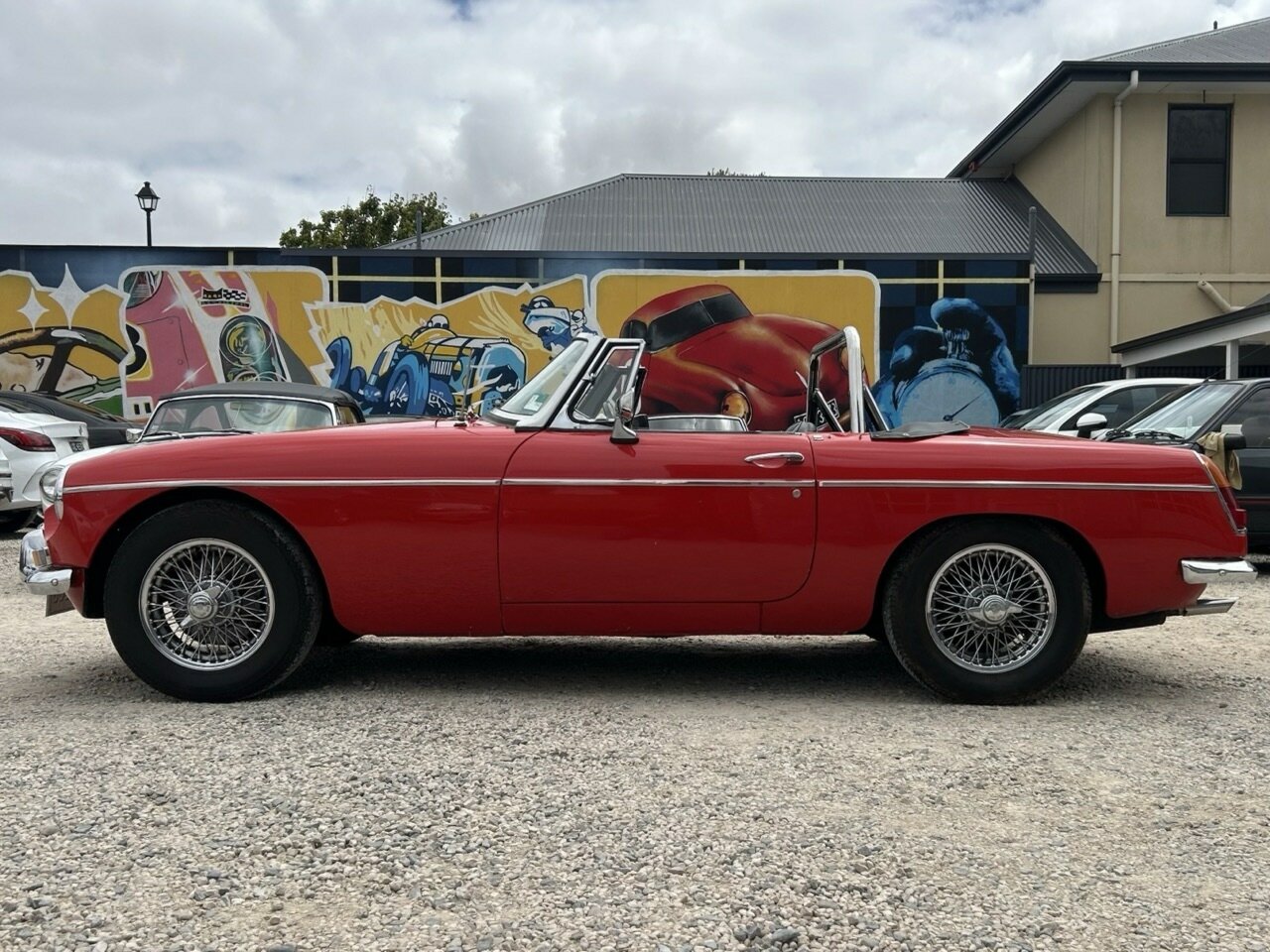 1968 MG MGB SPORTS MK II 4 SP MAN + OVERDRIVE 2D ROADSTER