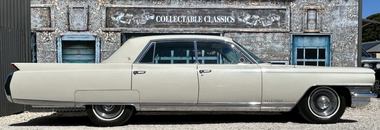 1964 CADILLAC SERIES 62 SEDAN