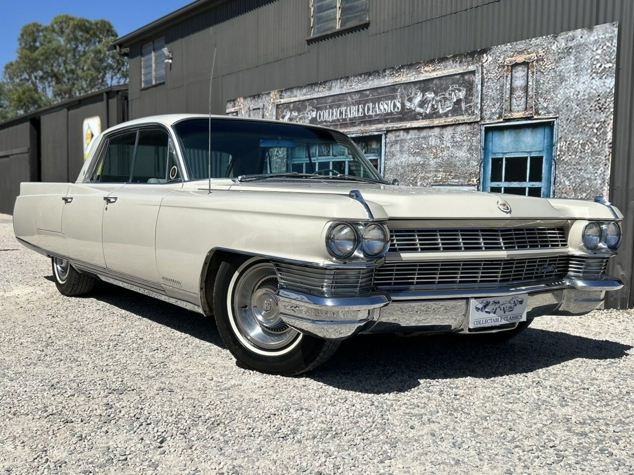 1964 CADILLAC SERIES 62 SEDAN