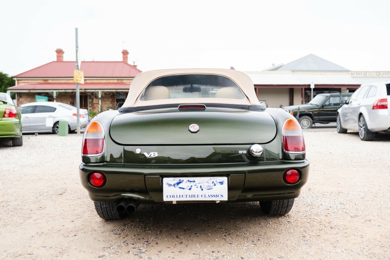 1995 M.G. RV8 5 SP MANUAL 2D CONVERTIBLE