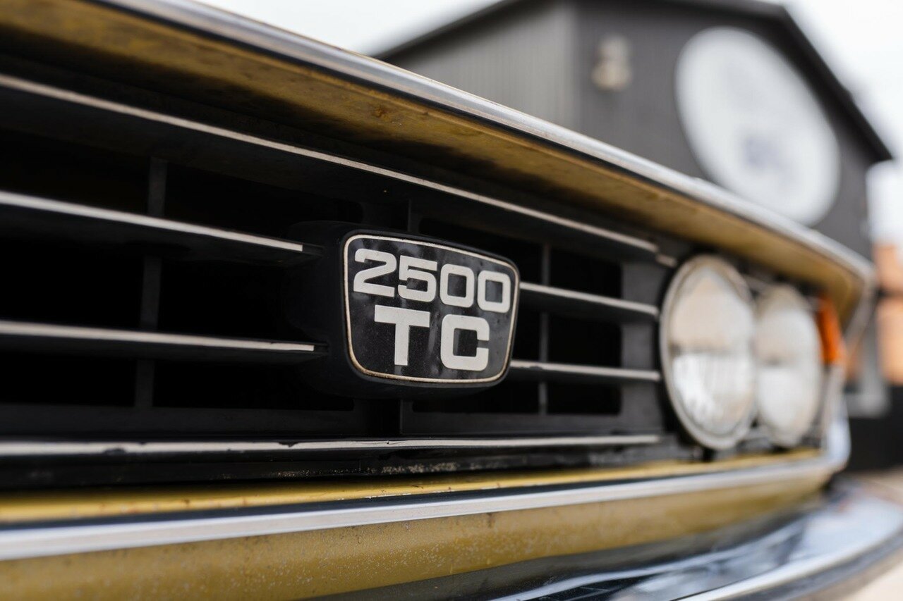 1976 TRIUMPH 2500 TC 4 SP MANUAL 4D SEDAN