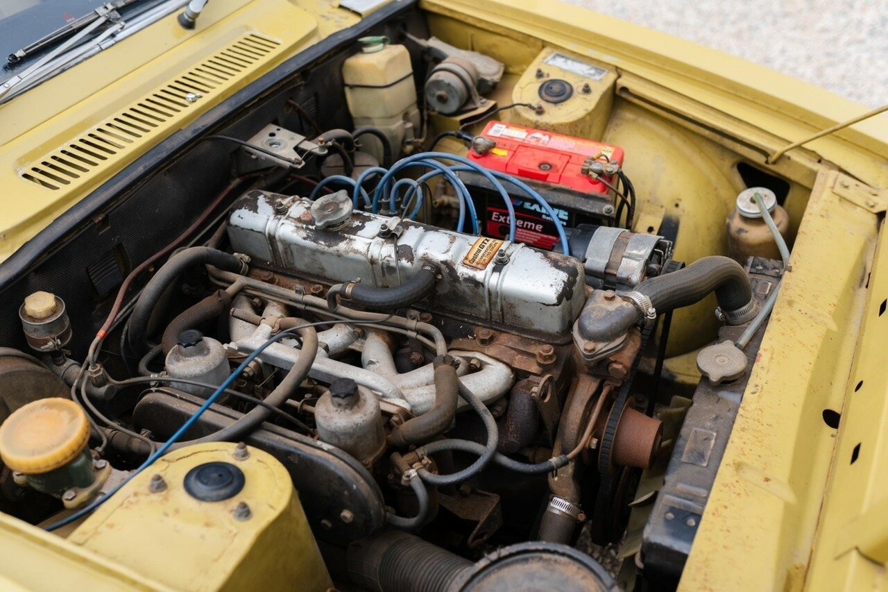 1976 TRIUMPH 2500 TC 4 SP MANUAL 4D SEDAN