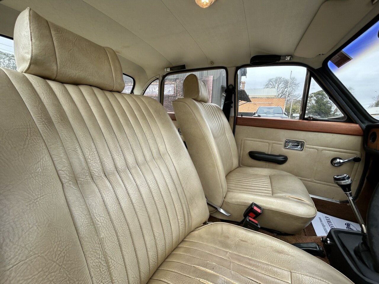1976 TRIUMPH 2500 TC 4 SP MANUAL 4D SEDAN