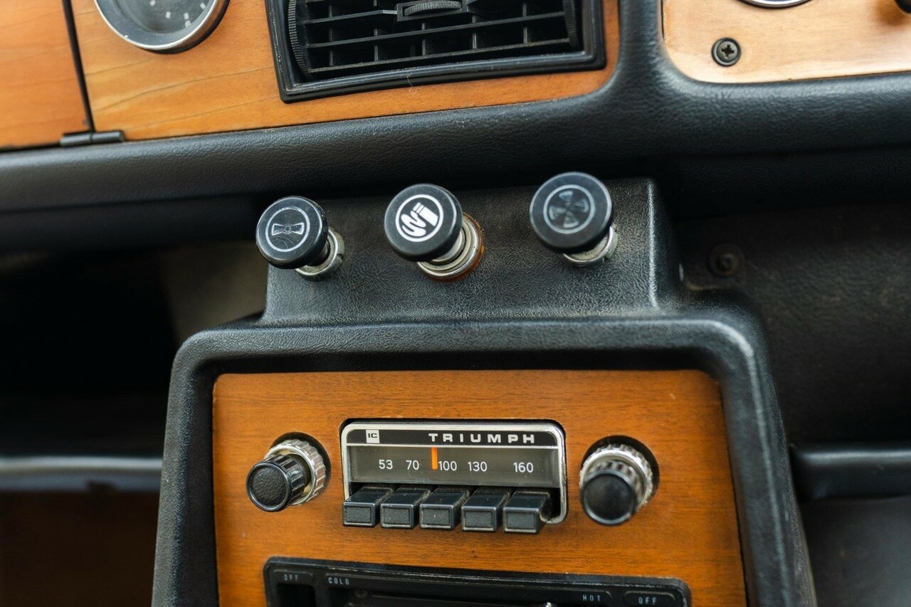 1976 TRIUMPH 2500 TC 4 SP MANUAL 4D SEDAN