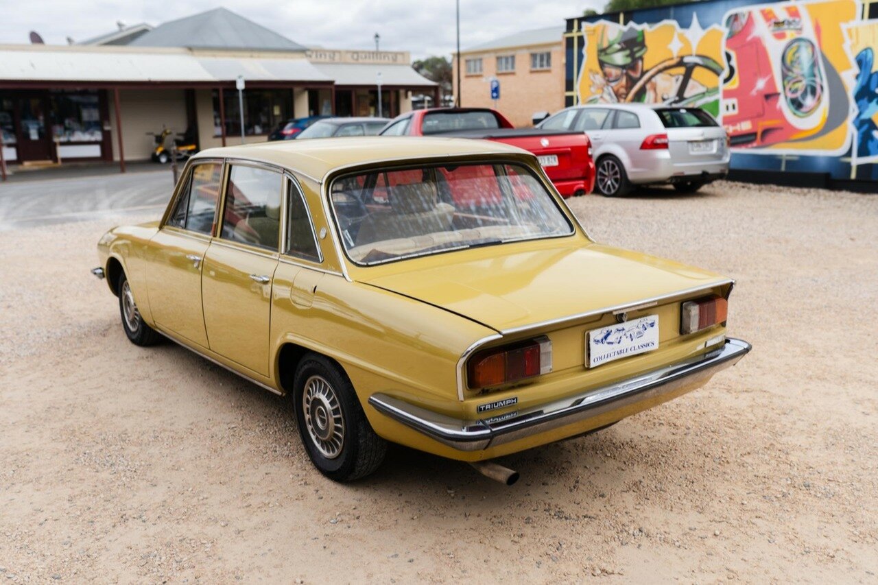 1976 TRIUMPH 2500 TC 4 SP MANUAL 4D SEDAN