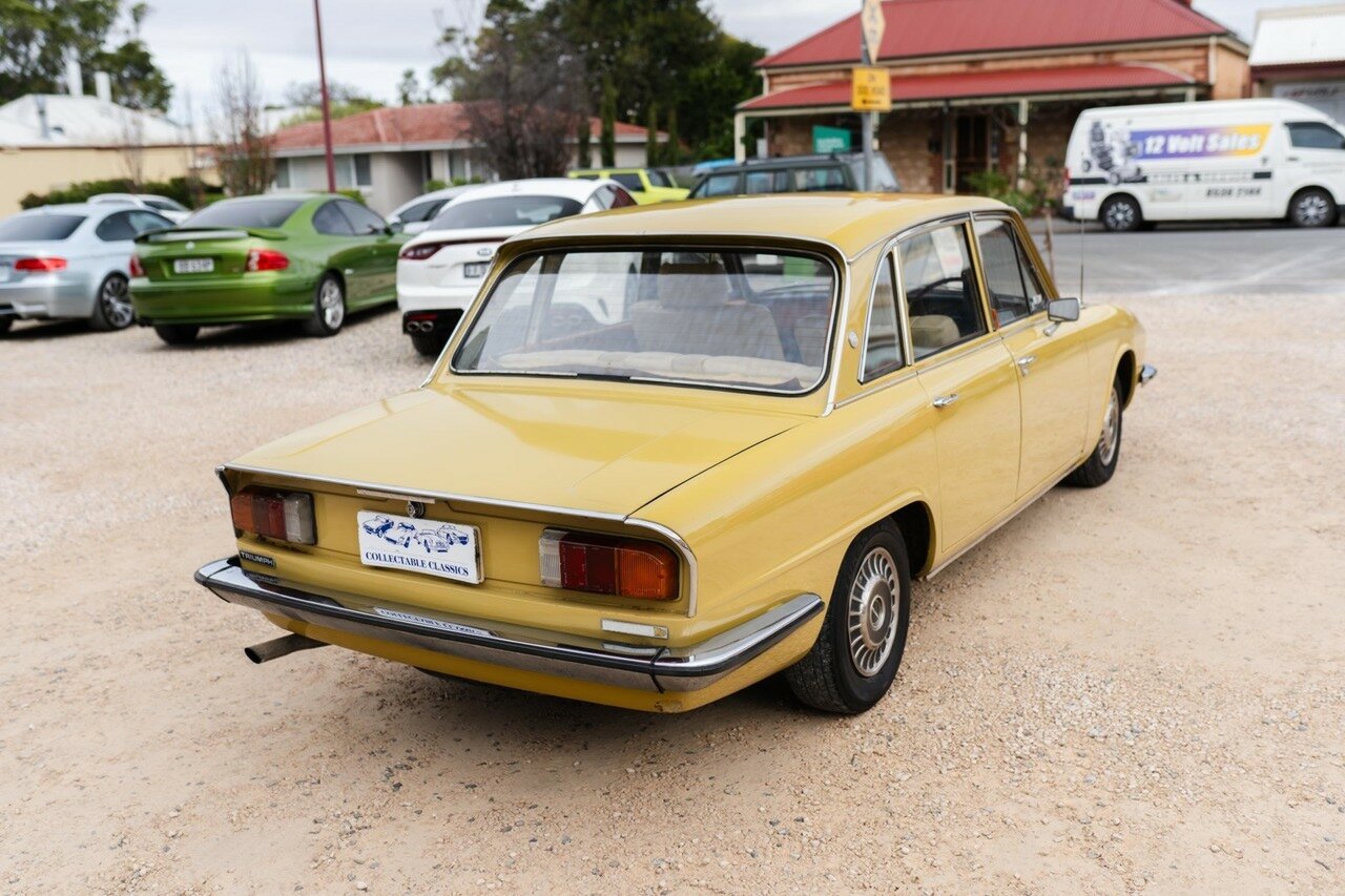 1976 TRIUMPH 2500 TC 4 SP MANUAL 4D SEDAN