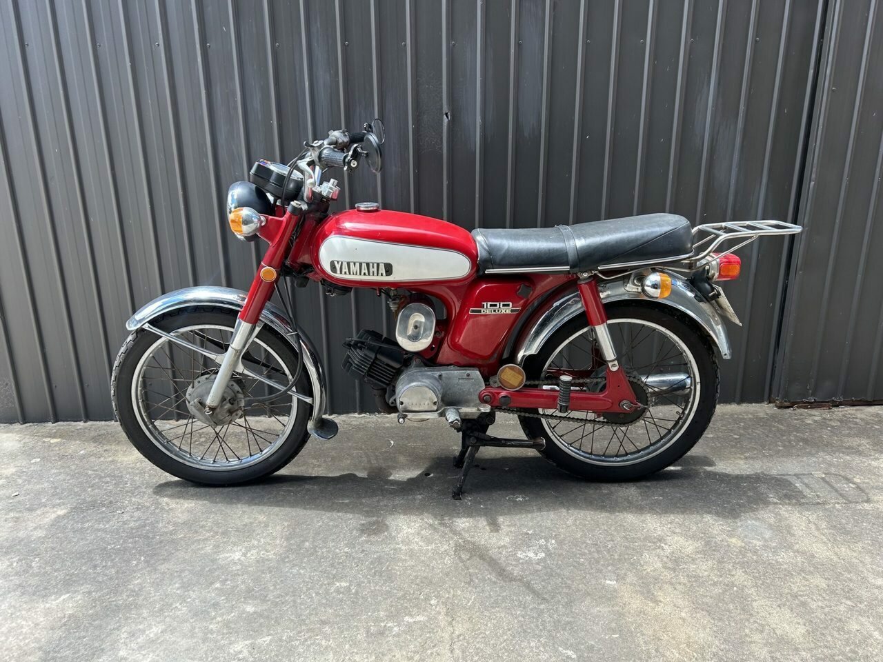 YAMAHA YB100