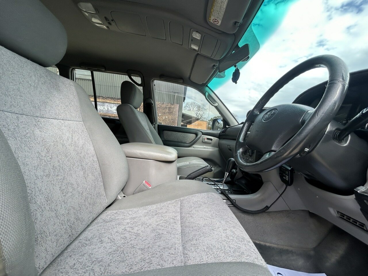 2004 TOYOTA LANDCRUISER GXL 100 SERIES AUTOMATIC 4D WAGON