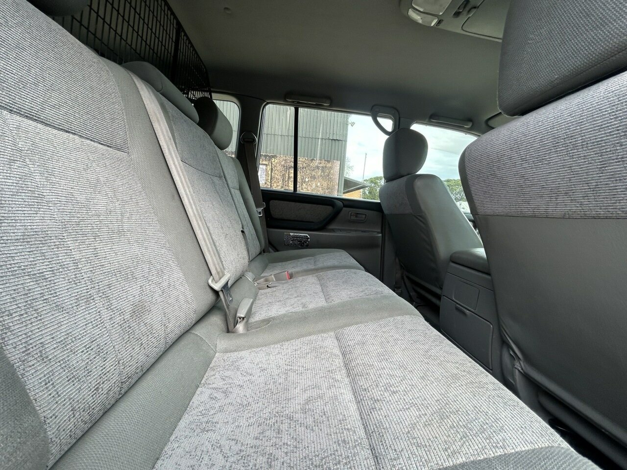 2004 TOYOTA LANDCRUISER GXL 100 SERIES AUTOMATIC 4D WAGON