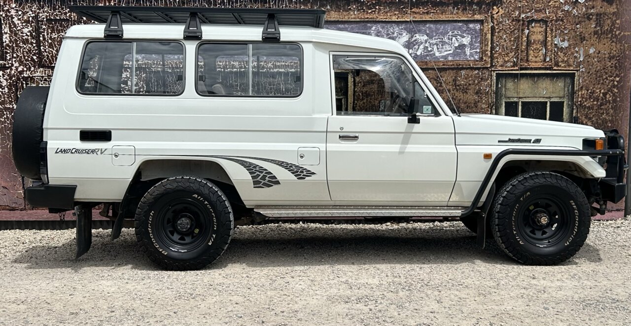 1996 TOYOTA LANDCRUISER FJ75 RV 5 SP MANUAL 2D WAGON