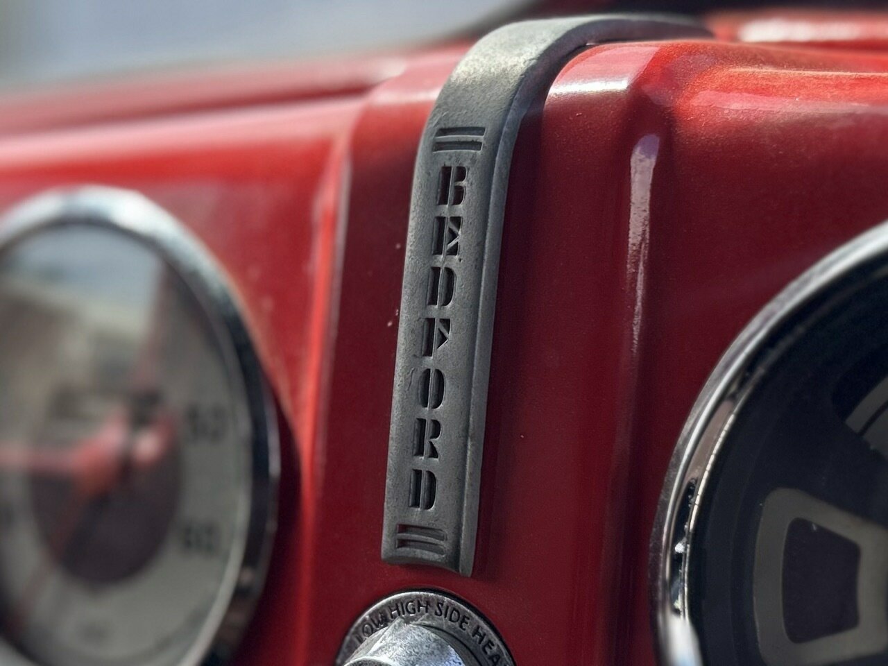 1951 BEDFORD TRUCK