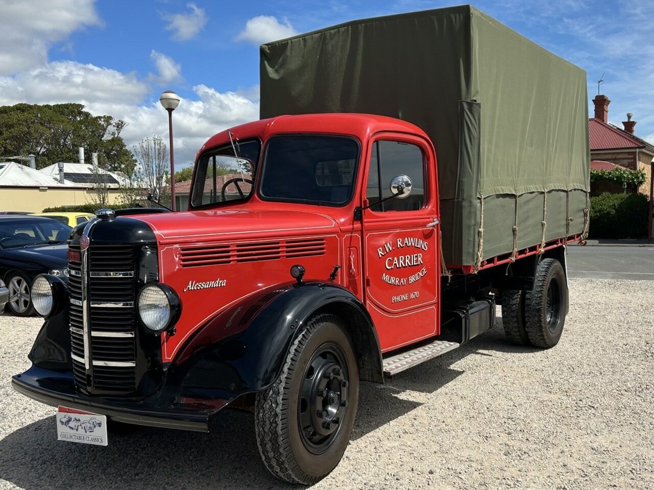 1951 BEDFORD TRUCK