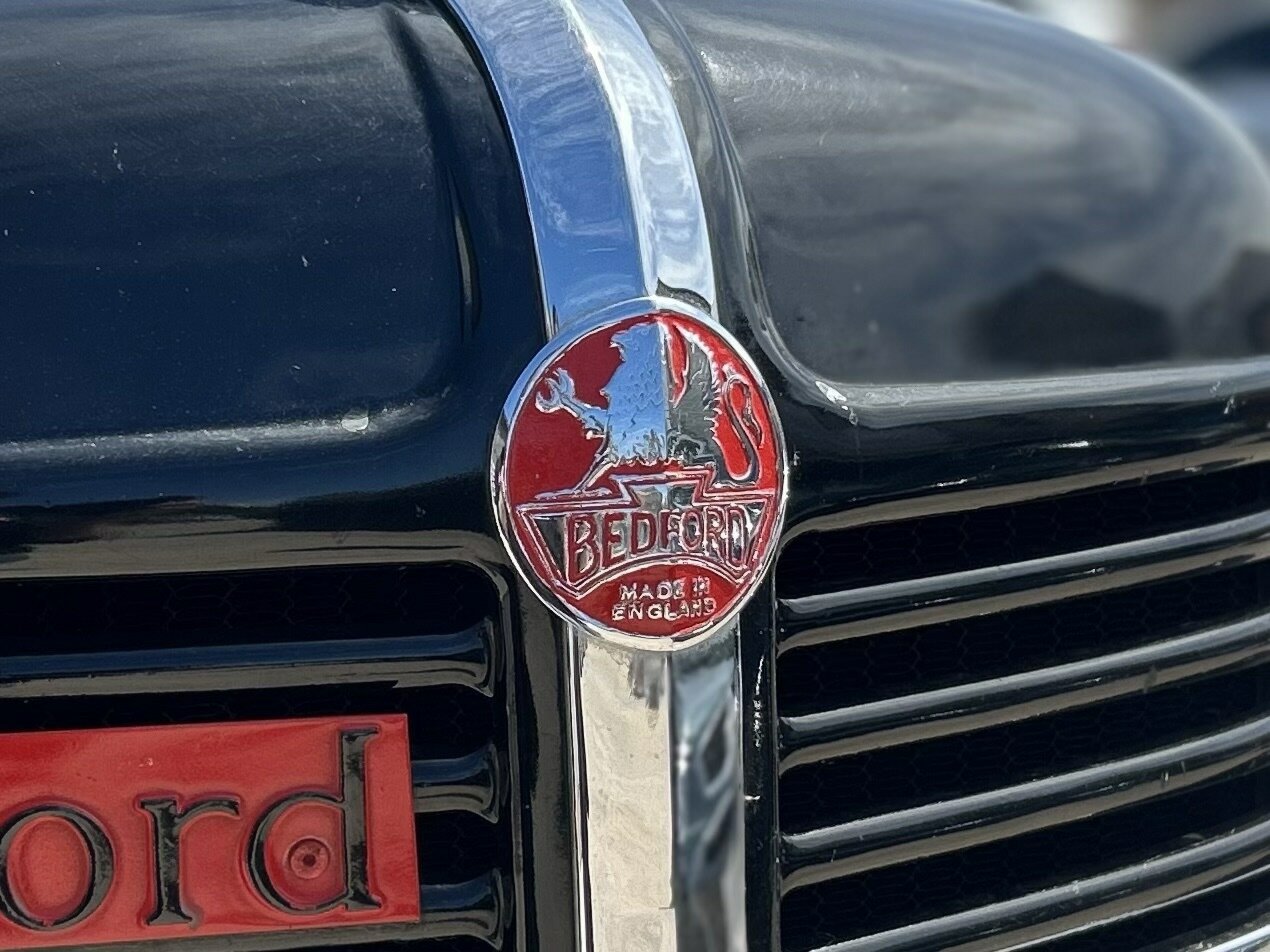 1951 BEDFORD TRUCK