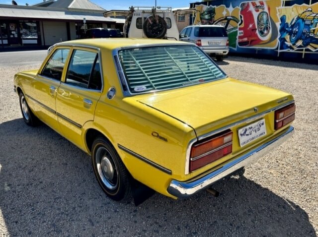 1978 TOYOTA CORONA AUTOMATIC SEDAN
