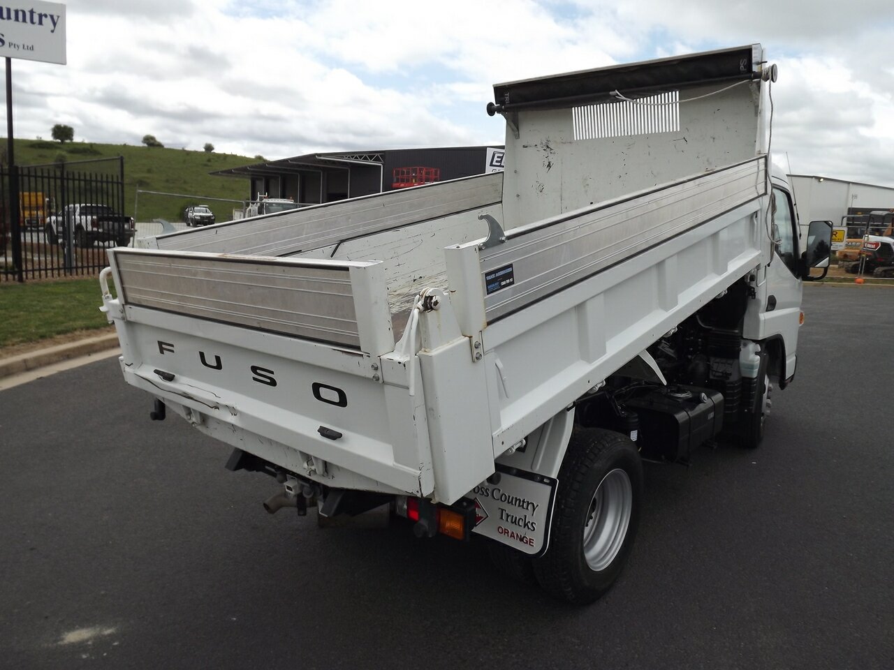2023 MITSUBISHI FUSO CANTER 5 SP MANUAL 2D TIPPER TRUCK