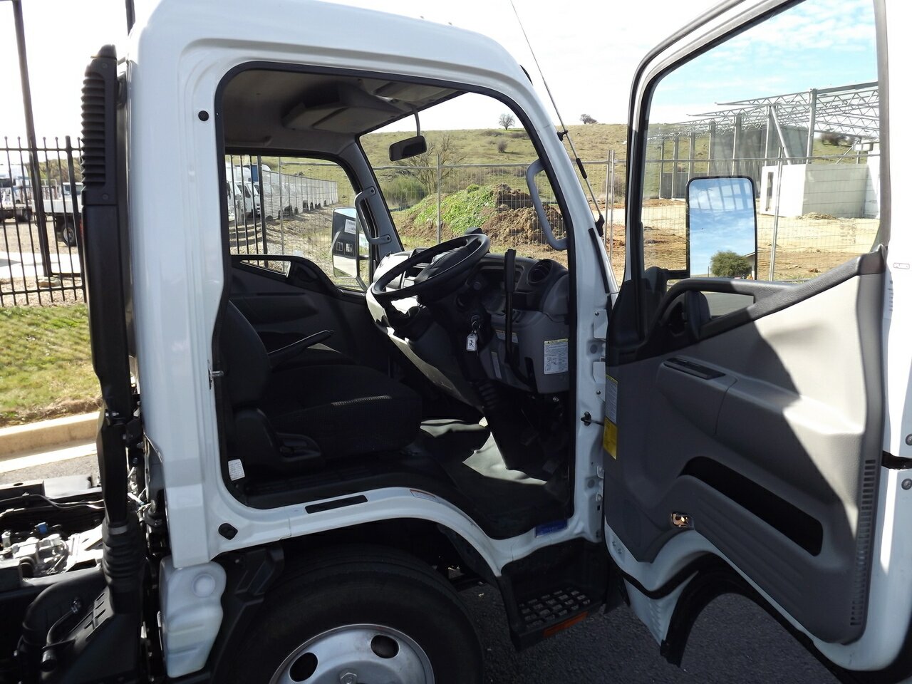 2023 MITSUBISHI FUSO CANTER 5 SP MANUAL 2D TIPPER TRUCK