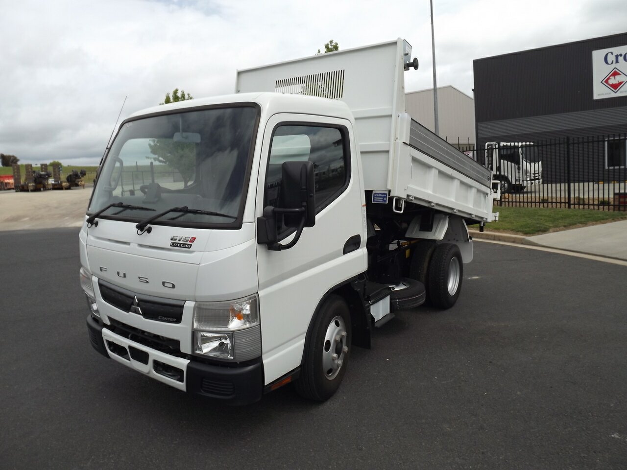 2023 MITSUBISHI FUSO CANTER 5 SP MANUAL 2D TIPPER TRUCK