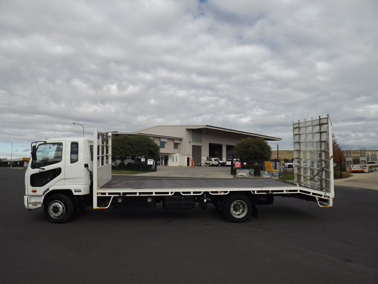 2018 MITSUBISHI FUSO FIGHTER 1424 6 SP MANUAL 2D BEAVERTAIL