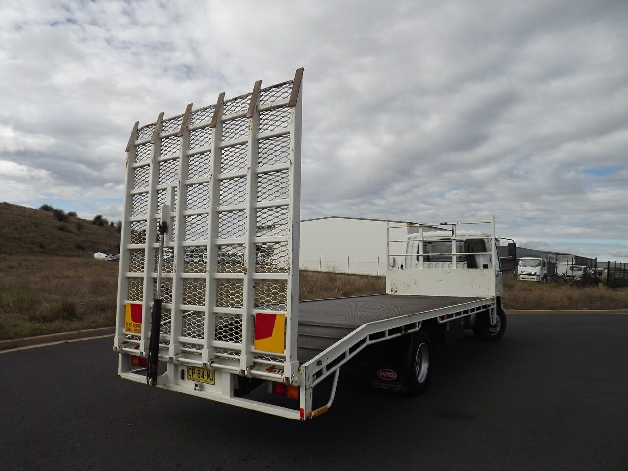 2018 MITSUBISHI FUSO FIGHTER 1424 6 SP MANUAL 2D BEAVERTAIL
