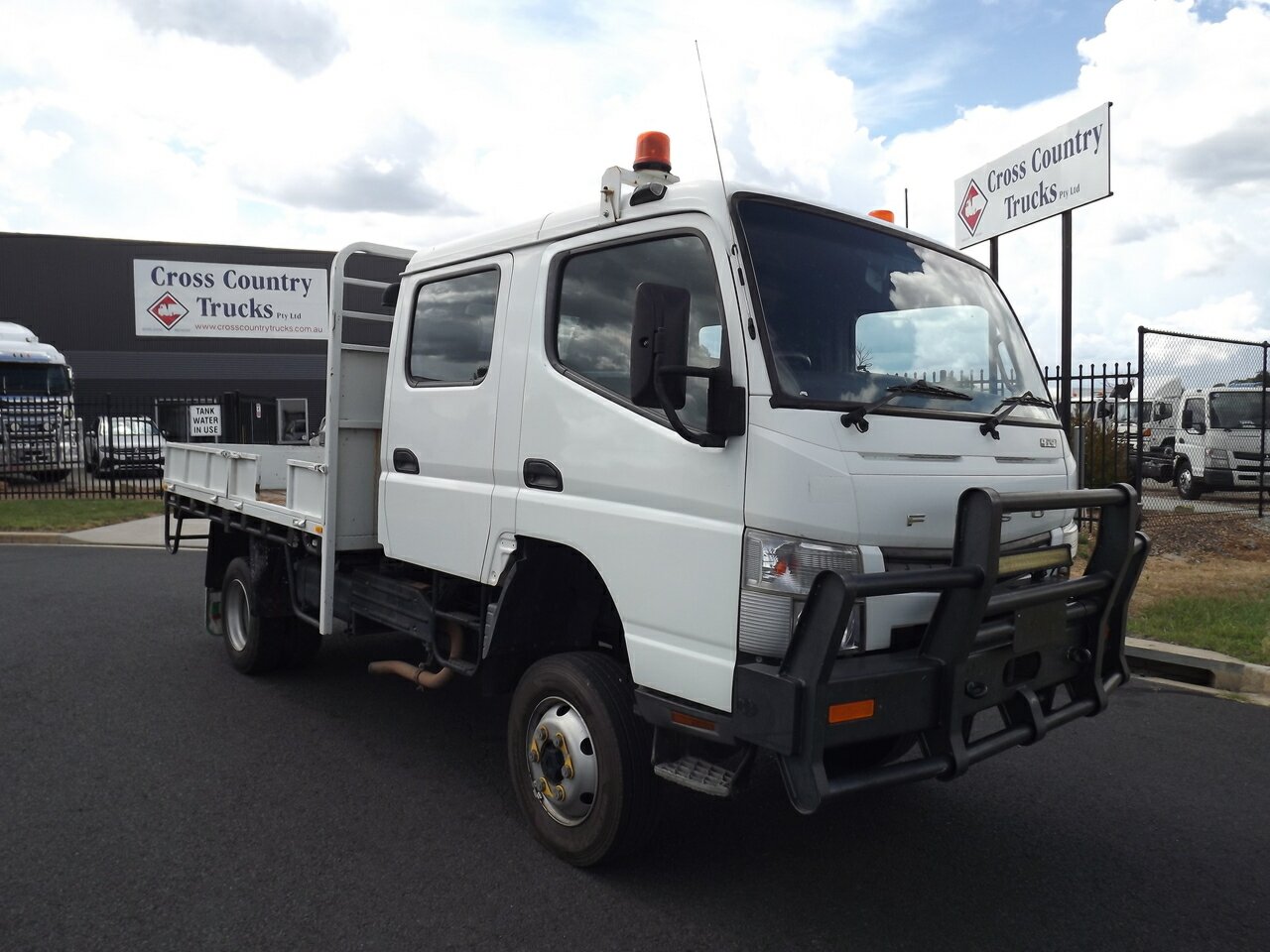 2015 MITSUBISHI FUSO CANTER FG 4X4 CREW 5 SP MANUAL 4D TRAY