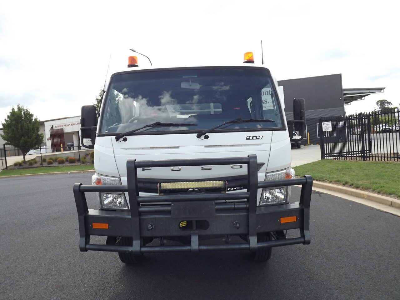 2015 MITSUBISHI FUSO CANTER FG 4X4 CREW 5 SP MANUAL 4D TRAY