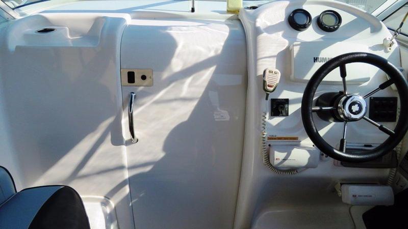 Tournament 2000 Bluewater EXCELLENT DECK SPACE, RIDE AND QUALITY BUILD