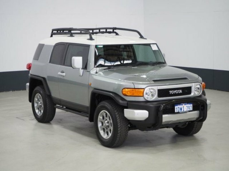 2012 TOYOTA FJ CRUISER GSJ15R