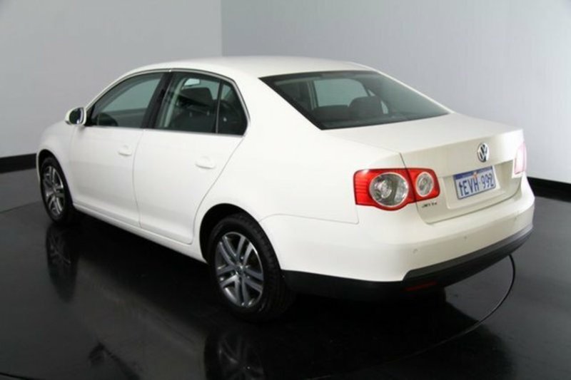 2007 VOLKSWAGEN JETTA 2.0 TDI 1KM