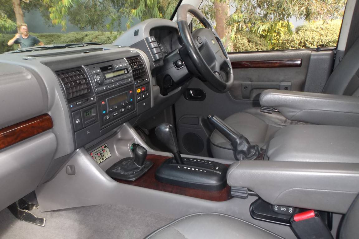 2000 LAND ROVER DISCOVERY ES V8 (4x4)