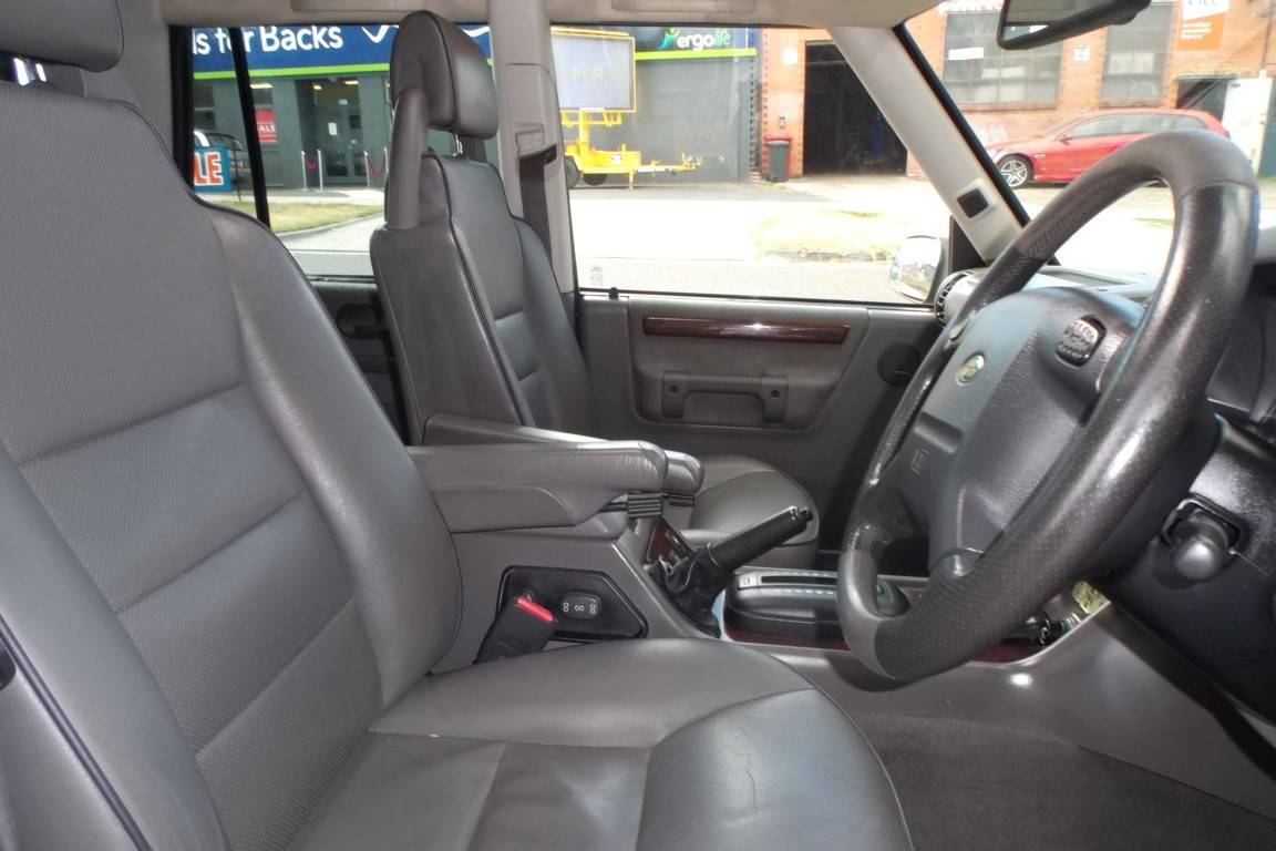 2000 LAND ROVER DISCOVERY ES V8 (4x4)