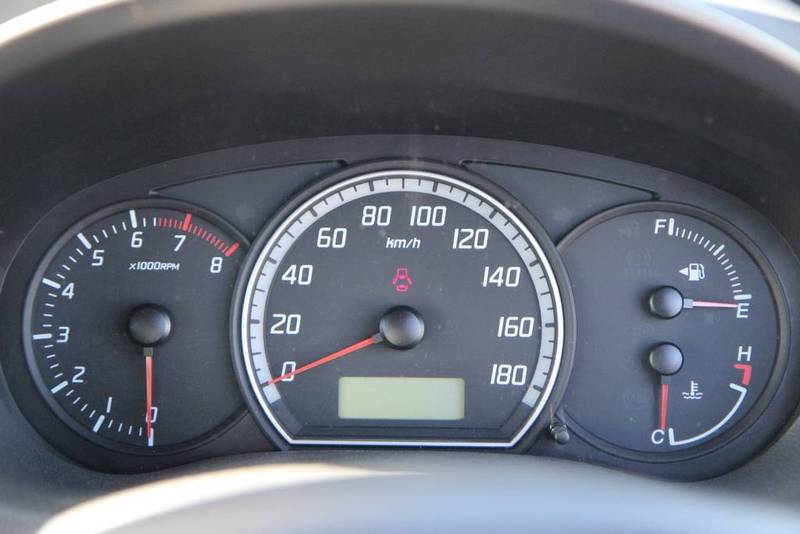 2005 SUZUKI SWIFT EZ
