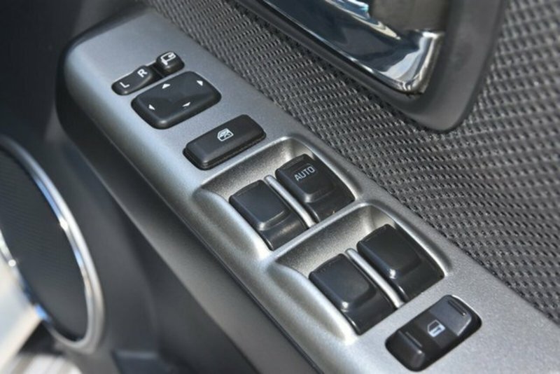 2010 ISUZU D-MAX LS-M (4x4) TF MY10