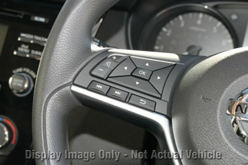 2017 NISSAN X-TRAIL
