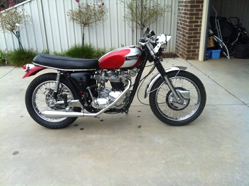 1968 TRIUMPH BONNEVILLE